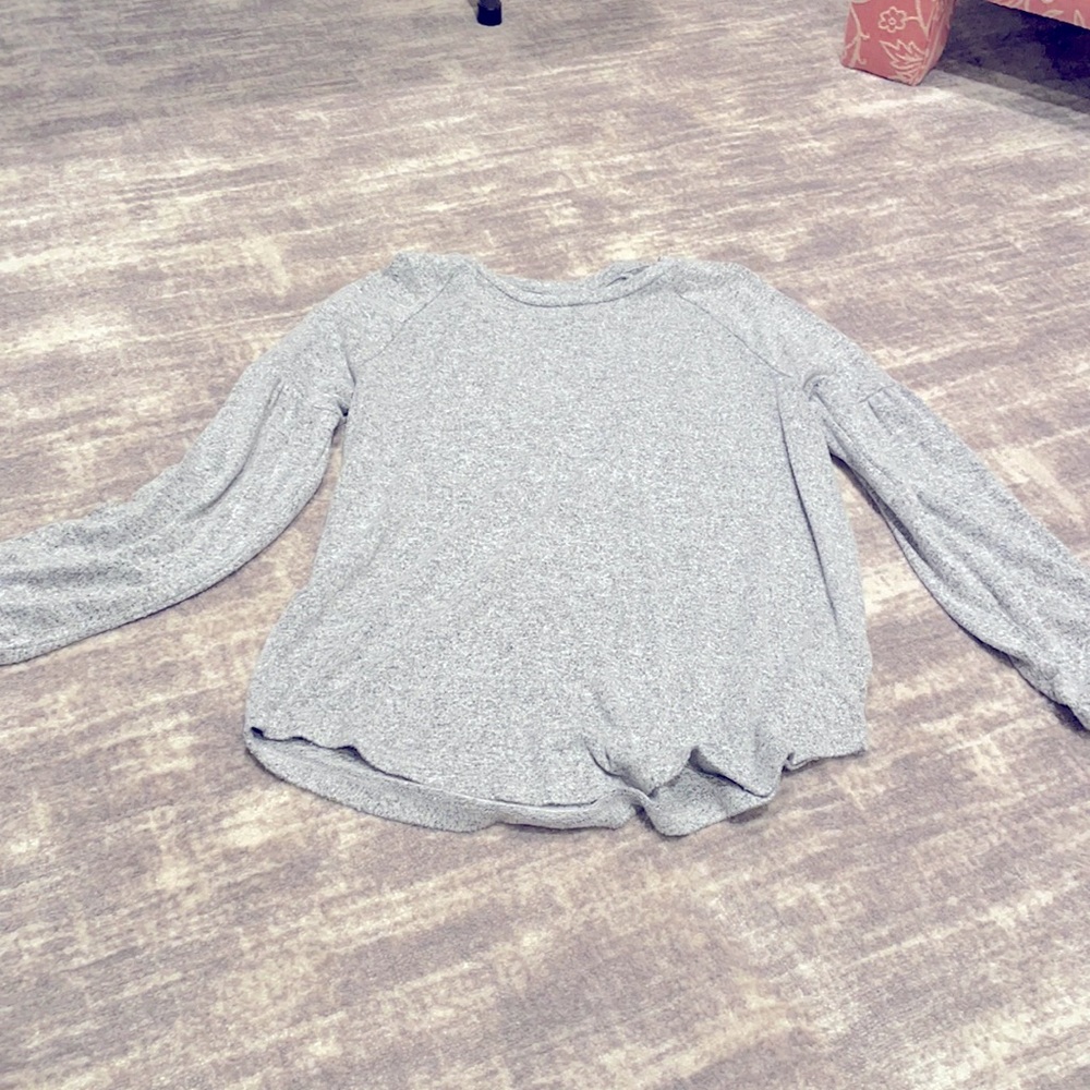 Thin sweater